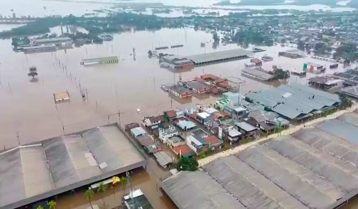 Parque Assis Brasil conta com 45,3 mil m² de pavilhões cobertos. Área tomada pelas águas