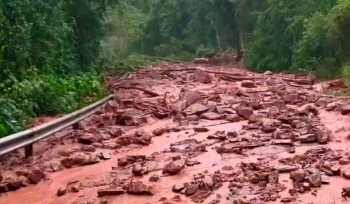 O município de Santa Tereza, na serra gaúcha, isolado pelos deslizamentos