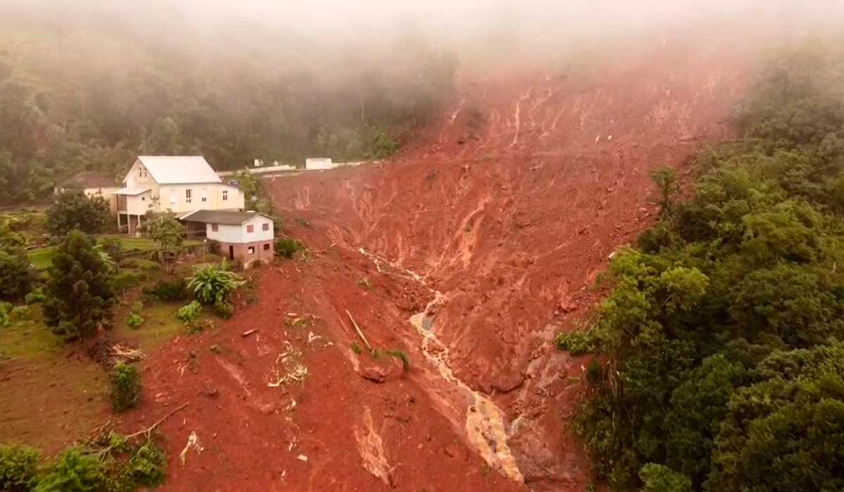 Deslizamento de Galópolis, Caxias do Sul, RS, área mais atingida no município - Foto: Anderson Tibes