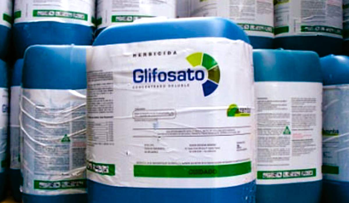 Glifosato, um dos agrotóxicos utilizados no estudo