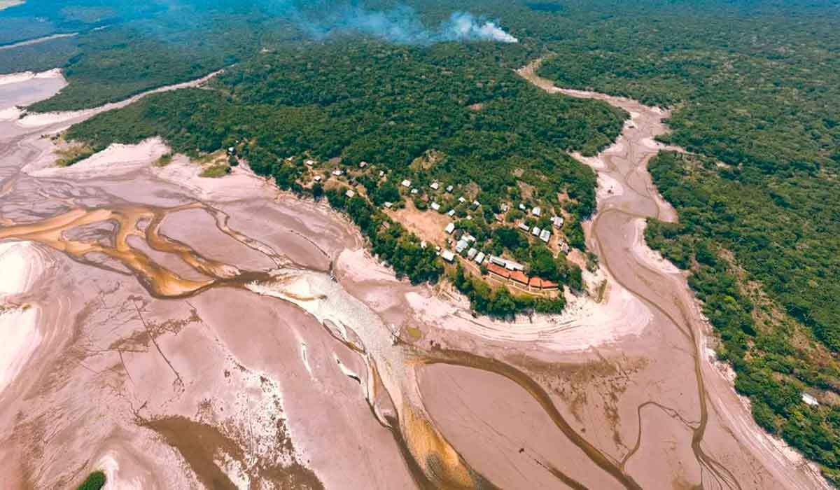 Comunidade do Tumbira durante a seca no Amazonas em 2023 - Foto: Tadeu Rocha/FAS