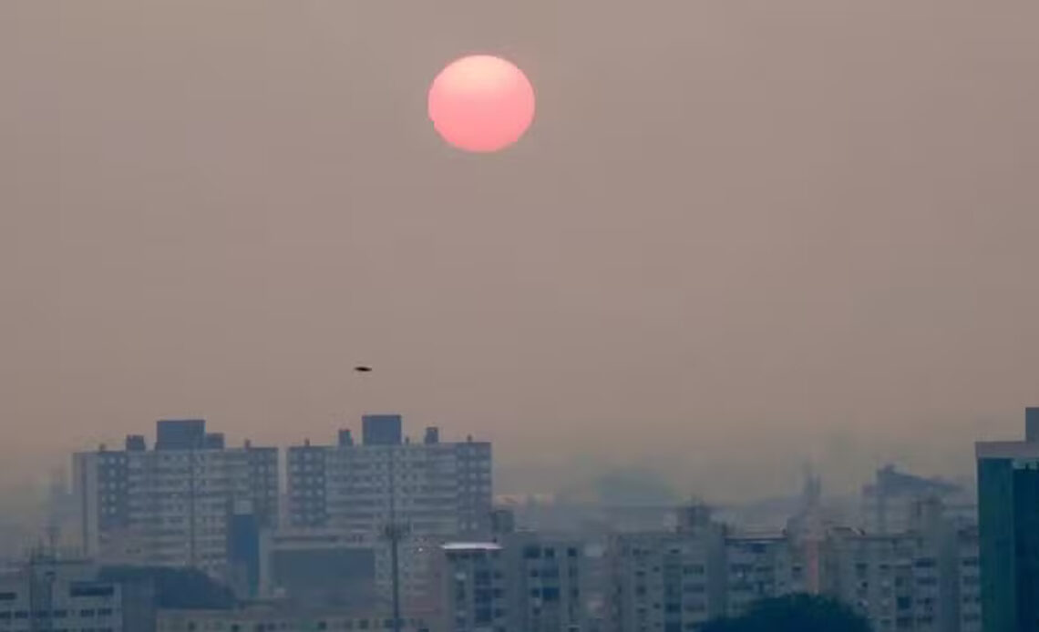 Fumaça no céu de Porto Alegre no último dia 15 de agosto - Foto: MetSul