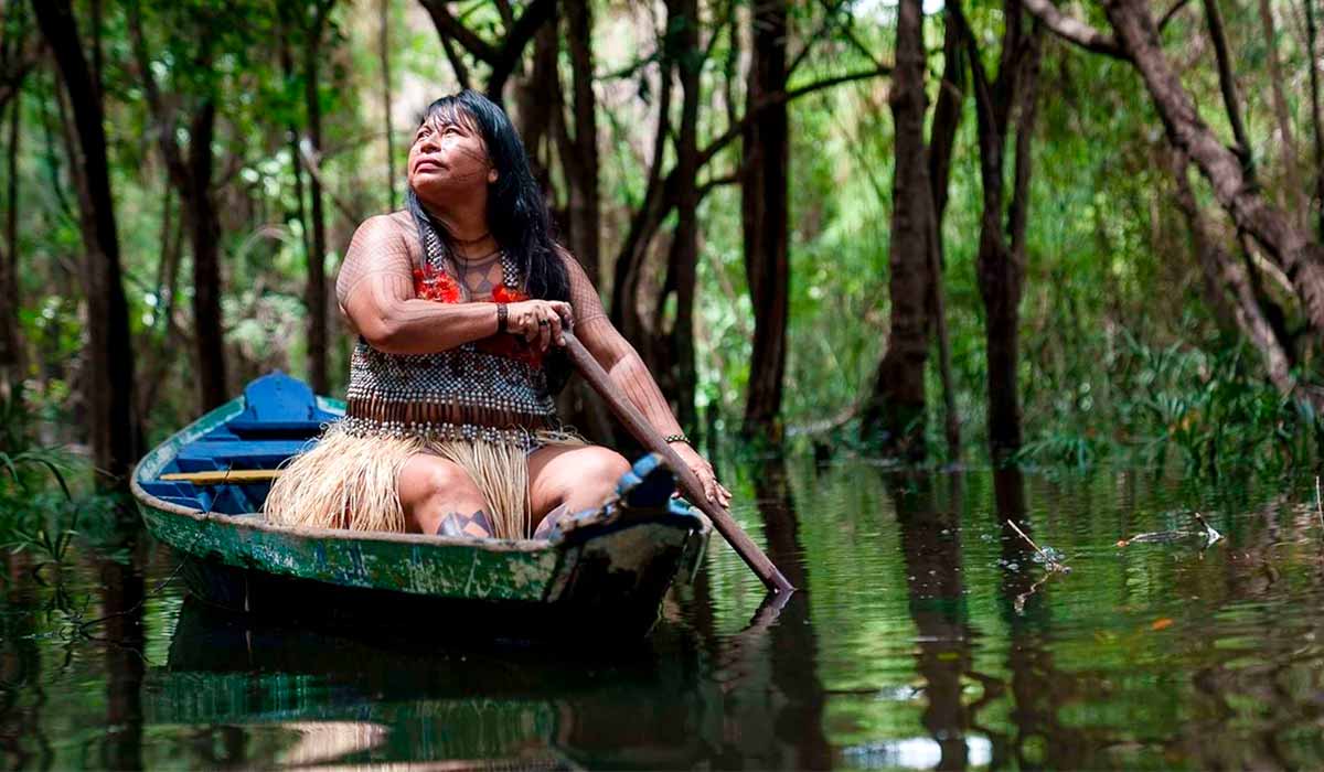 Ameaçada de morte no Brasil, a indígena Alessandra Korap Munduruku está entre seis ativistas do planeta que têm seu trabalho reconhecido pelo prestigioso Prêmio Goldman de Meio Ambiente - Foto: Prêmio Goldman de Meio Ambiente