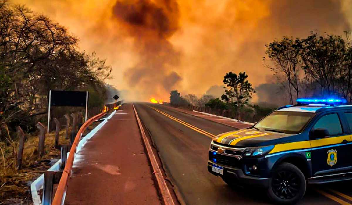 Incêndios que afetam o pantanal de Mato Grosso do Sul, tem demando atenção redobrada de motoristas que cruzam a BR-262, especificamente no trecho entre Corumbá e Miranda