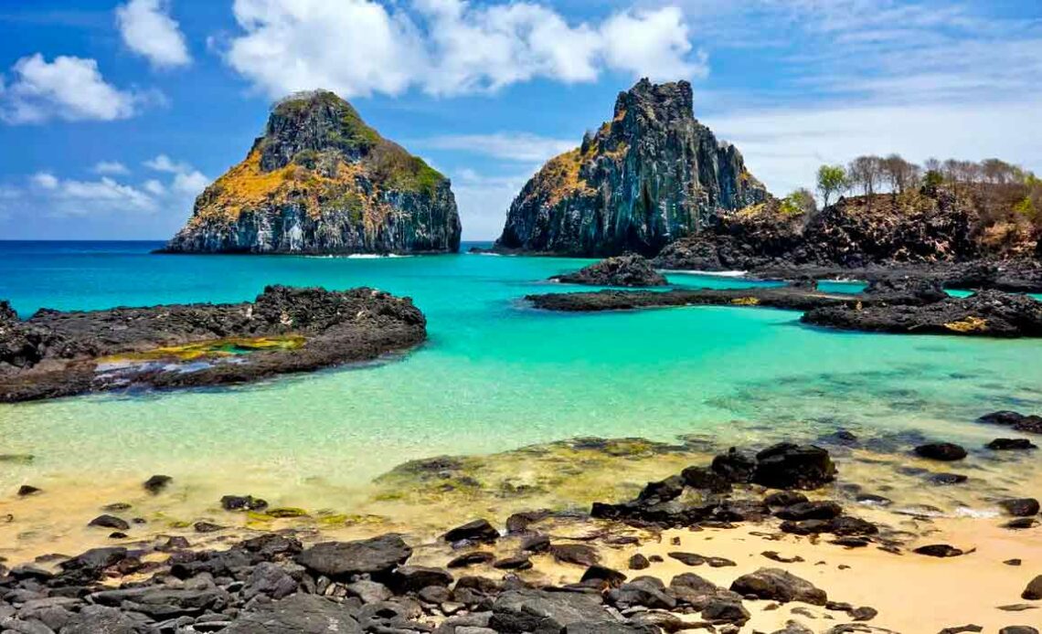 Morro dois Irmãos, Fernando de Noronha, Pernambuco - Foto: Leandro Macedo Gonçalves