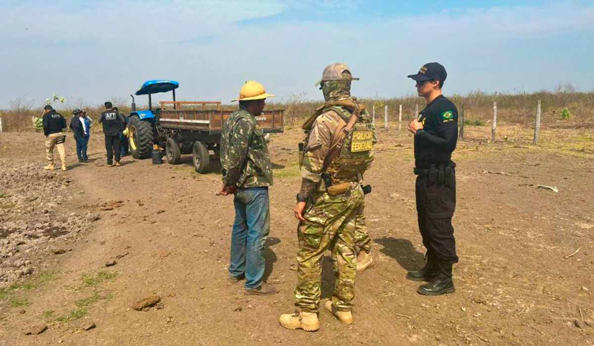 Agentes em ação - Foto: Operação Resgate IV