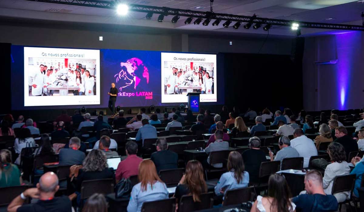 Apresentação na PORKEXPO