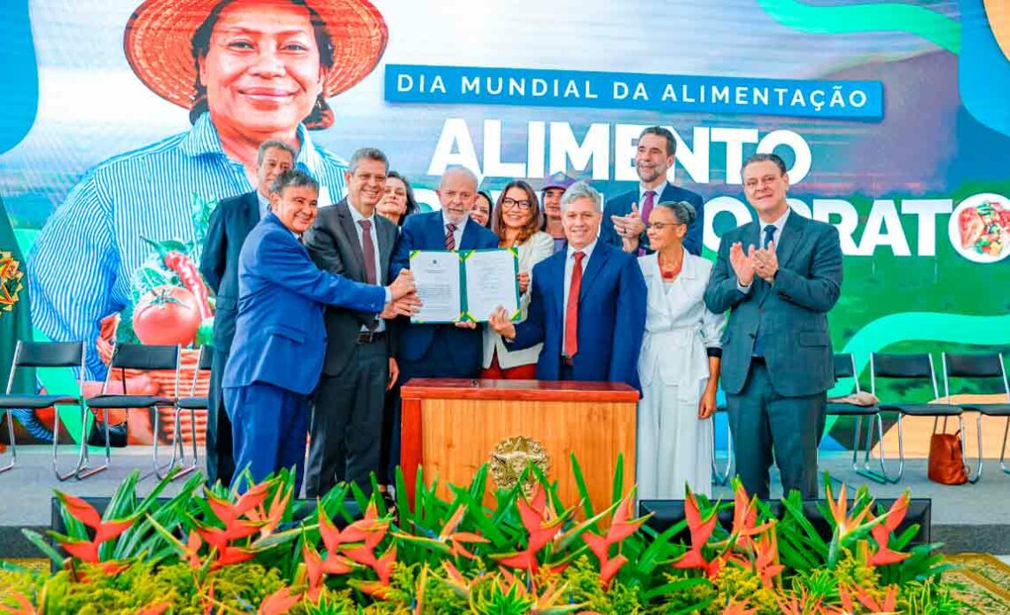 Lula também anunciou o programa Arroz da Gente, para estimular a produção e a formação de estoque do grão