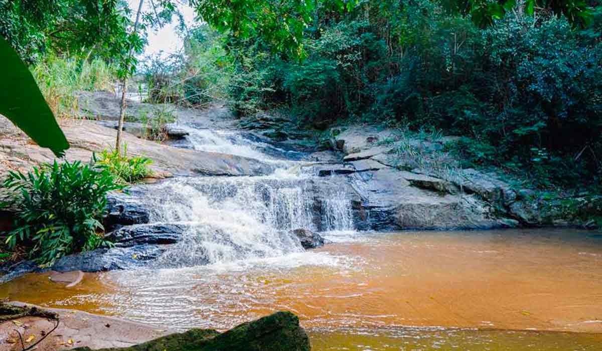 Cachoeira de uma das propriedades constantes no catálogo